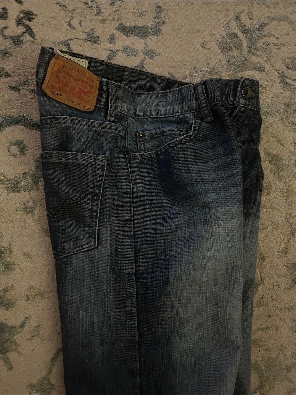 Levi's Dark Blue Washed Relaxed Jeans